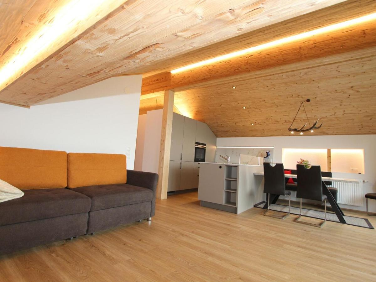 Apartment With View Of *